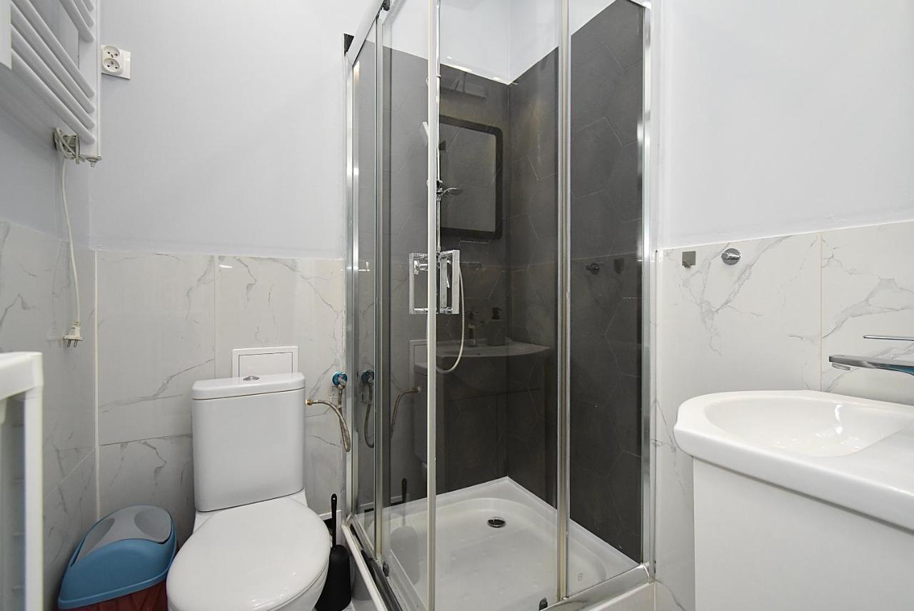 Rental Apartments Aleja Niepodleglosci Warsaw Luaran gambar