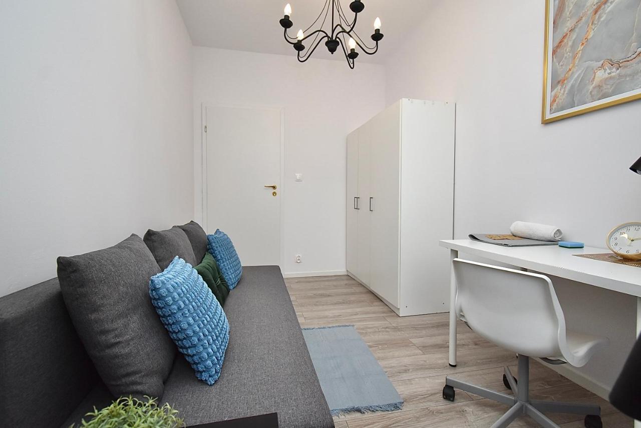 Rental Apartments Aleja Niepodleglosci Warsaw Luaran gambar