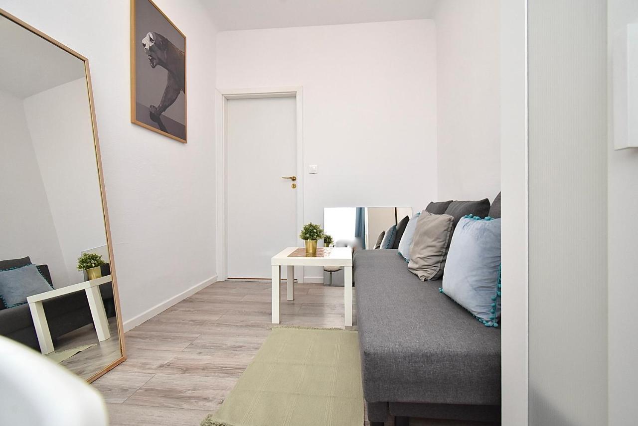 Rental Apartments Aleja Niepodleglosci Warsaw Luaran gambar