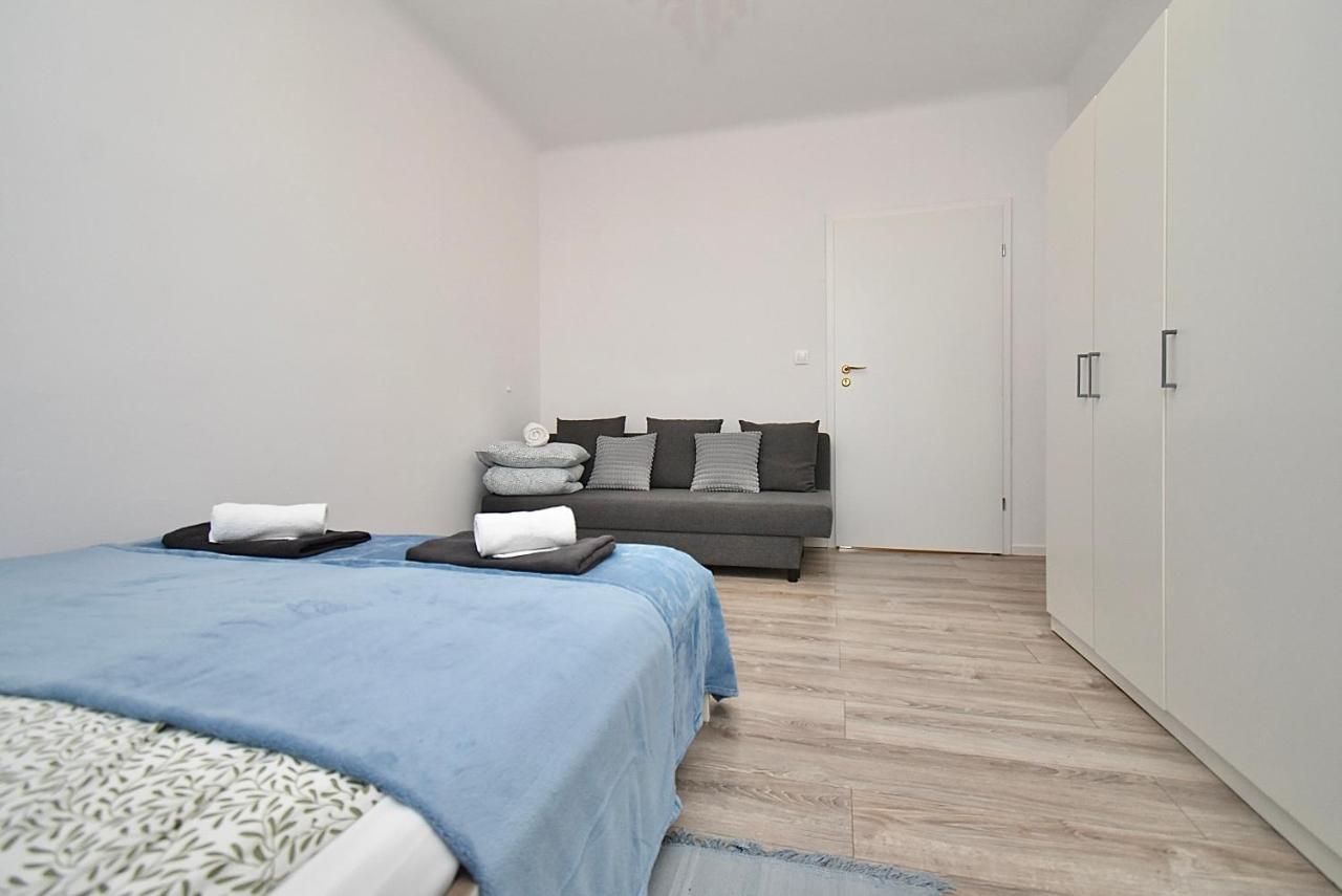 Rental Apartments Aleja Niepodleglosci Warsaw Luaran gambar