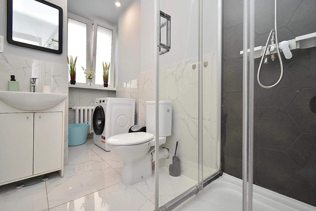 Rental Apartments Aleja Niepodleglosci Warsaw Luaran gambar
